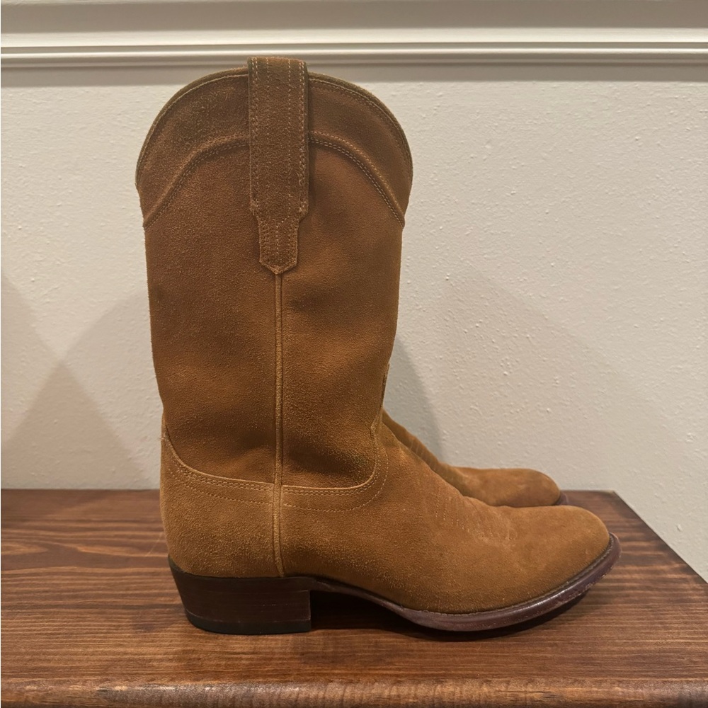 Tecovas “The Johnny” suede Honey boots size 8